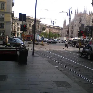 Flat In 1 , Milano Italia